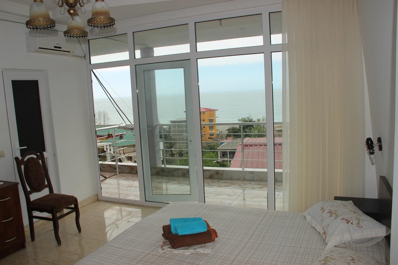 Badu Guest House Kvariati Esterno foto