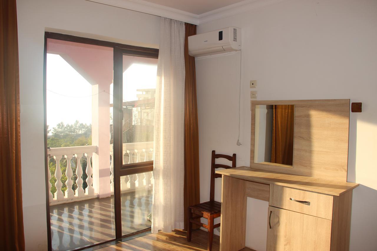 Badu Guest House Kvariati Esterno foto